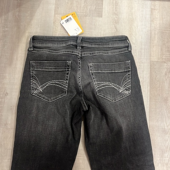 Flared low jeans - Picture 10 of 11